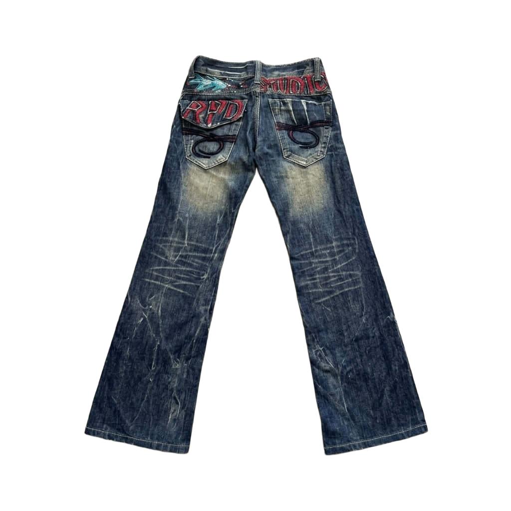 American Style Cargo Jeans - Loose Fit Low Waist Discover the American Style Cargo Jeans - Loose Fit Low Waist, featuring Y2K flair, streetwear edge, and premium denim for lasting comfort and style.