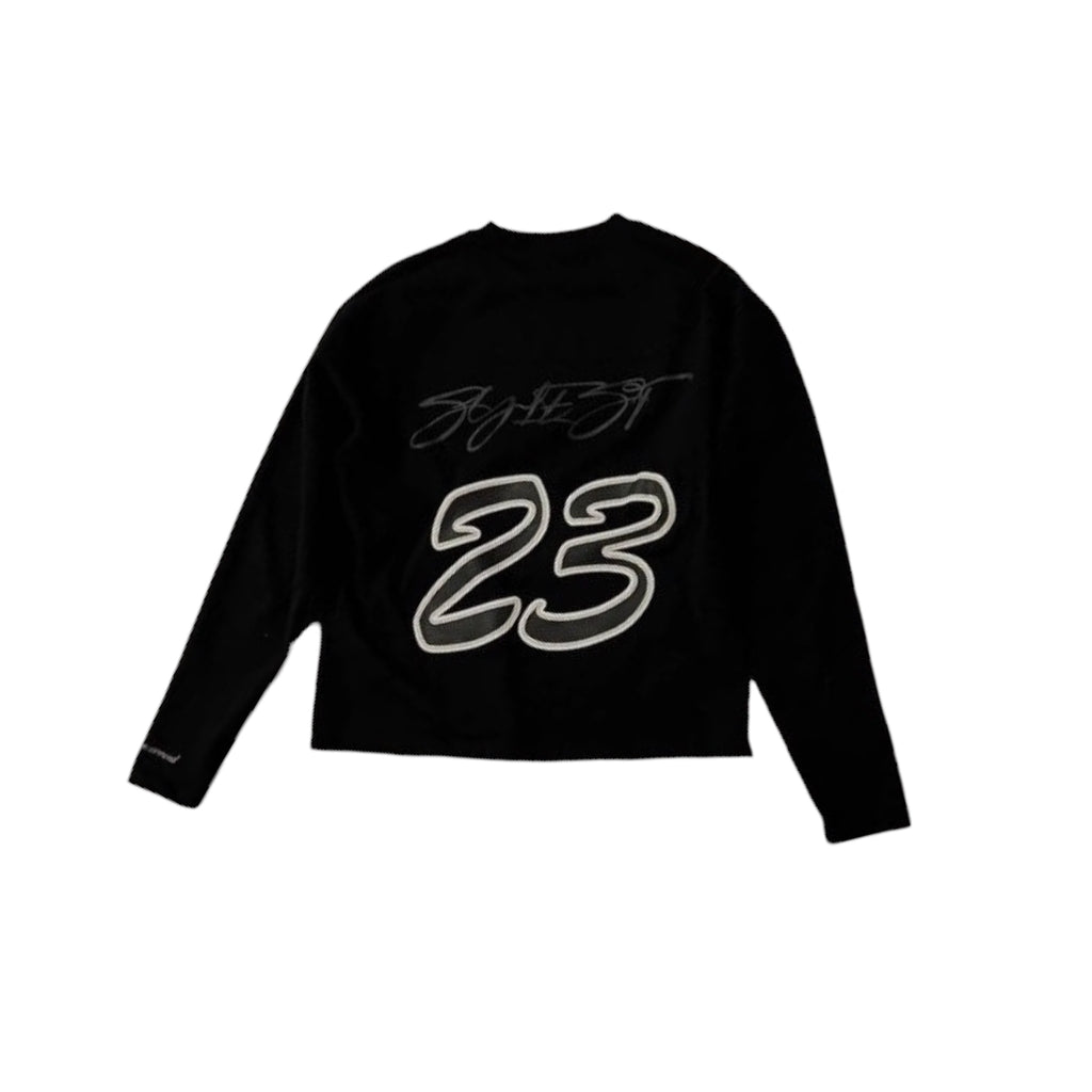 Oversized streetwear long sleeve tee featuring a bold "23" puff print on the back, perfect for a trendy urban look.